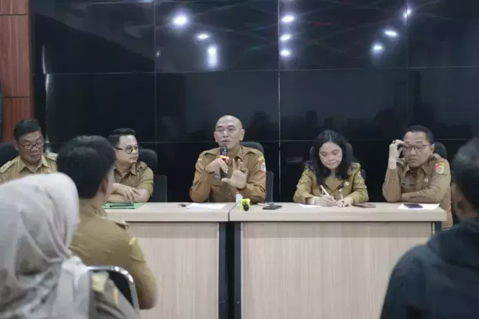 PEMERINTAH KABUPATEN JEMBER TERAPKAN WFH DI TENGAH ANTREAN BBM, PELAYANAN PUBLIK TETAP BERJALAN