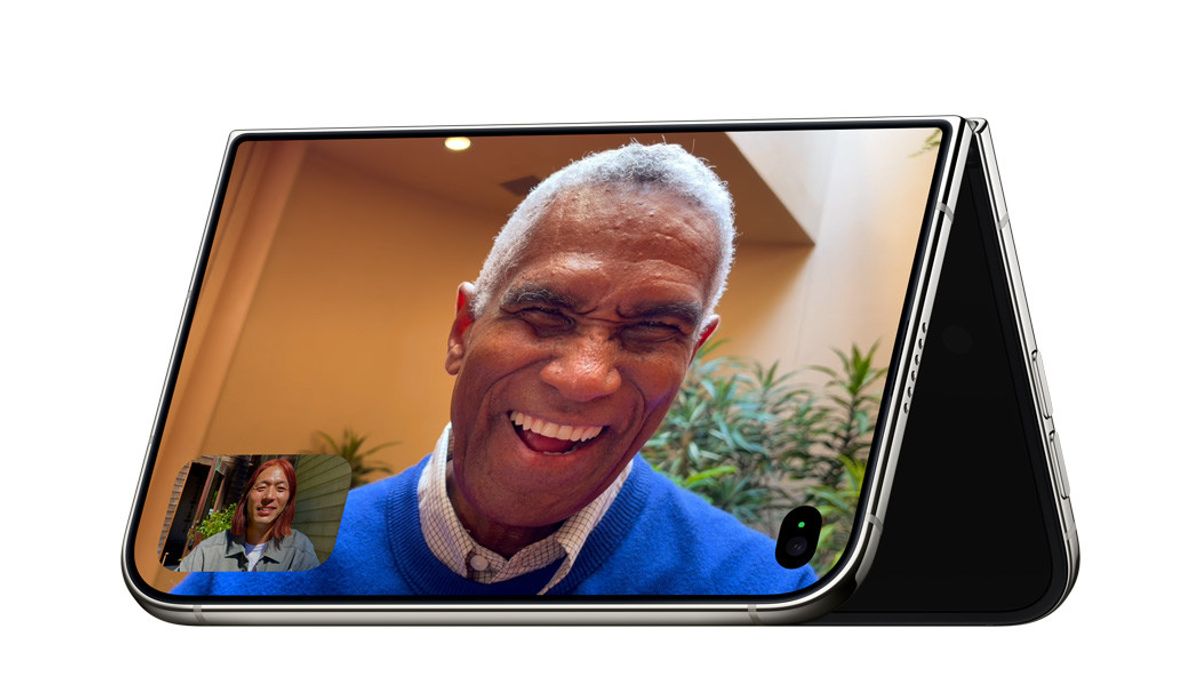 Penjualan iPhone Duo diprediksi mencapai 6 juta unit pada 2026 (foto: dok. apple)