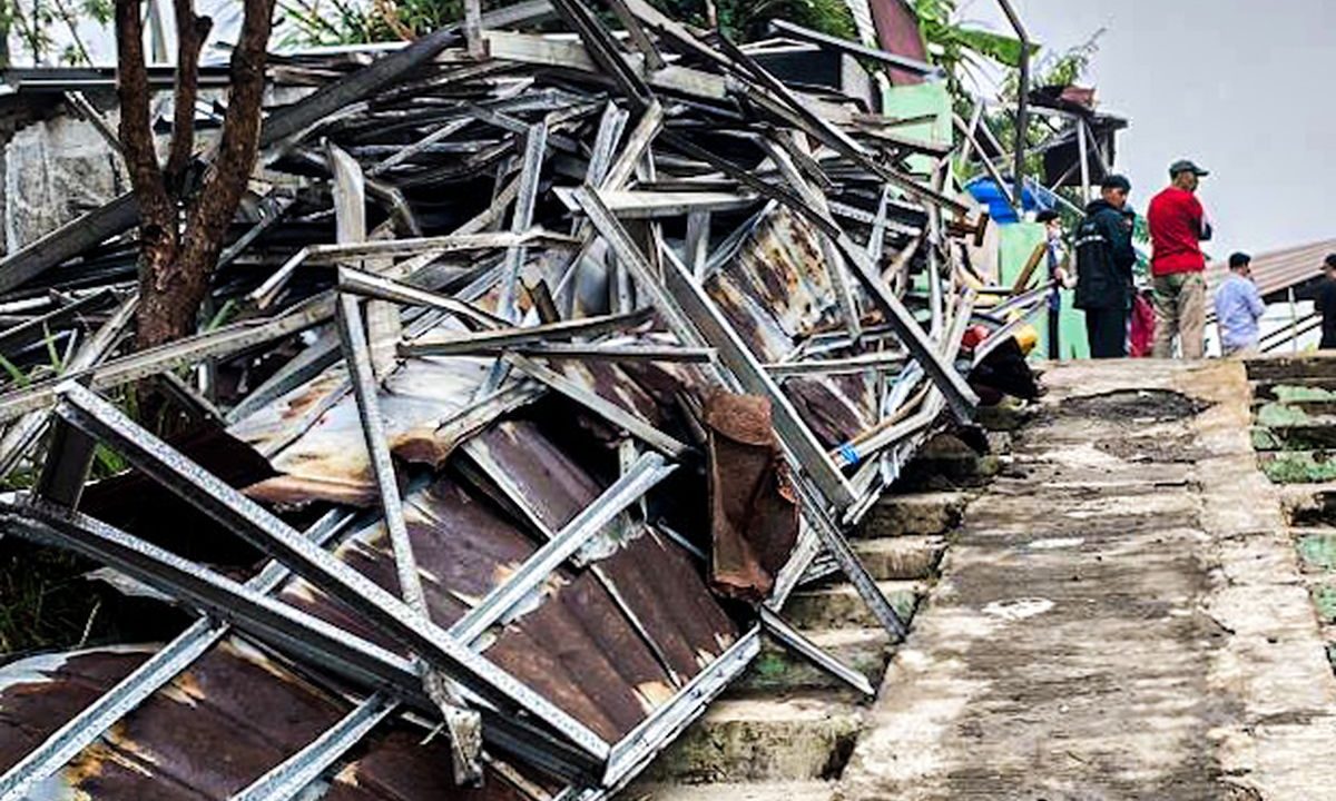 Angin Kencang di Padalarang Rusak 68 Rumah, Dua Masjid Alami Kerusakan Berat