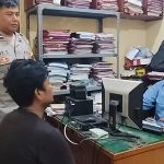 Saling Rebut Motor dengan Korban, Begal Kepergok Warga, Satu Orang Diamankan (Foto : Darfan)