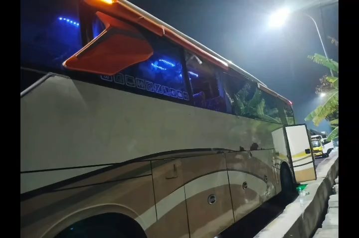Viral Bus The Jack Dilempari, Dua Suporter Terluka, Polisi Buru Pelaku (Tangkapan Layar)