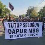 Wali Kota dan Ketua DPRD Absen, Demo Tolak MBG Memanas, Massa Duduki Kantor DPRD, Desak MBG di Kota Cirebon Diberhentikan